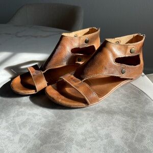 BedStu Leather Sandals sz 8